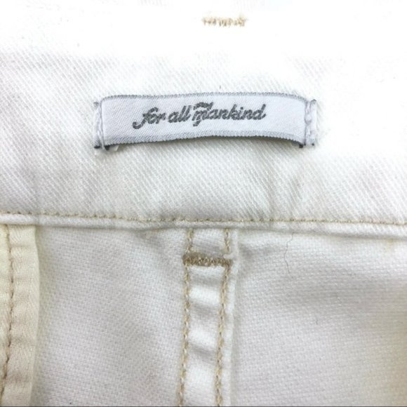 7 For All Mankind White Cotton Blend Flat Front Shorts - Picture 6 of 10